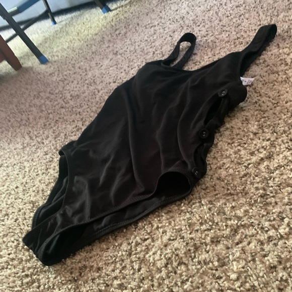 Shade and Shore One Piece - Picture 7 of 8